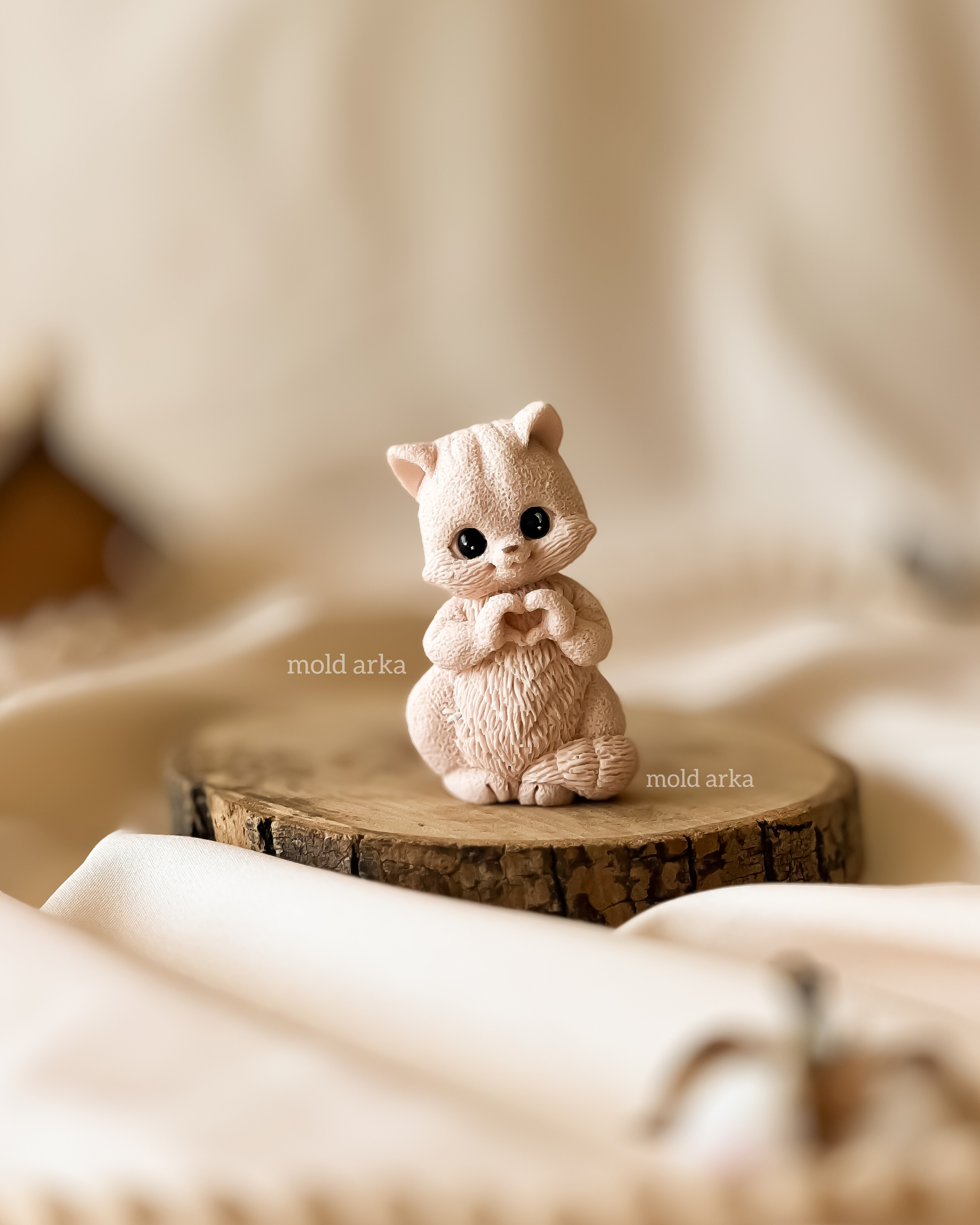 قالب سیلیکونی گربه قلبی