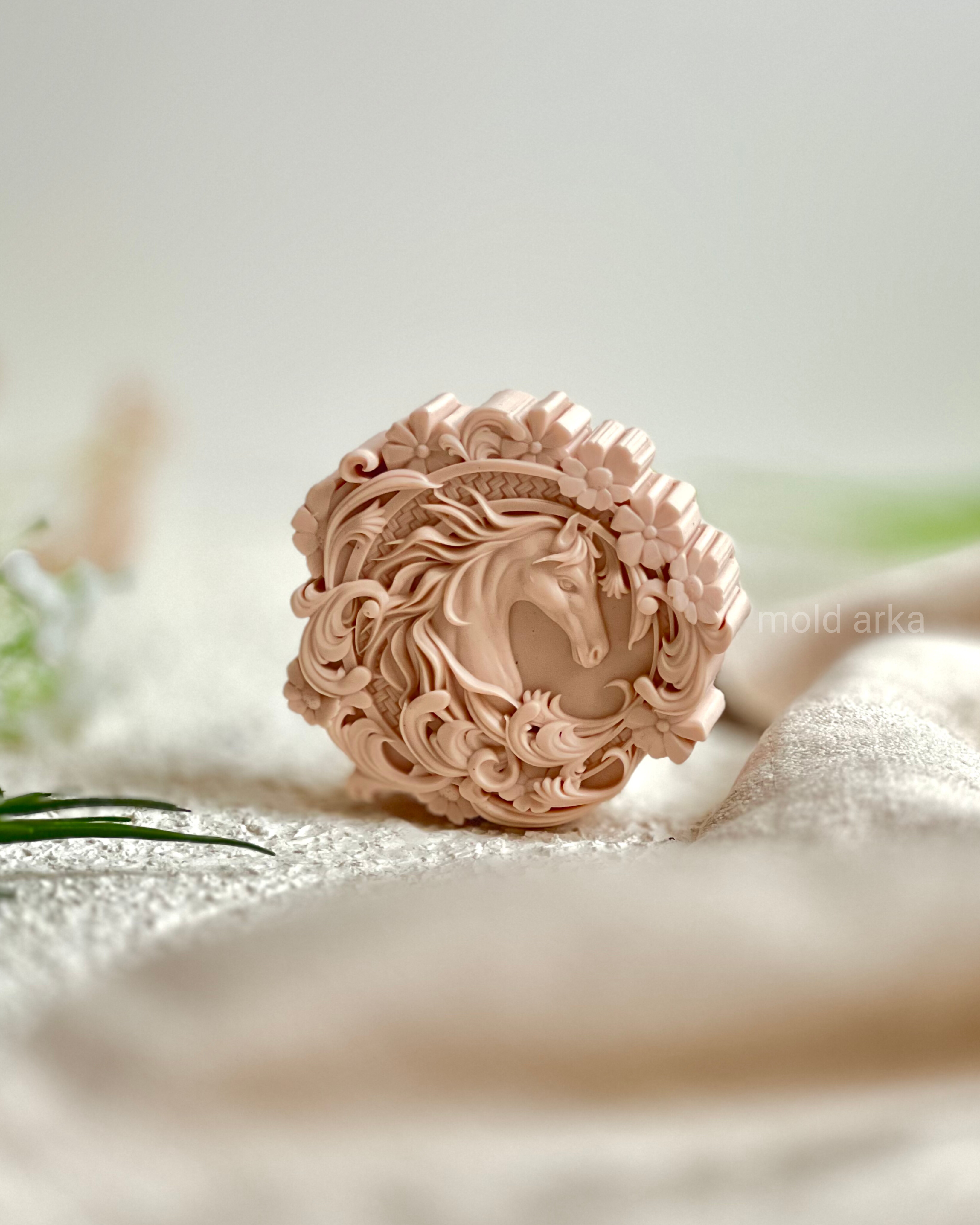 قالب سیلیکونی کتیبه اسب گرد